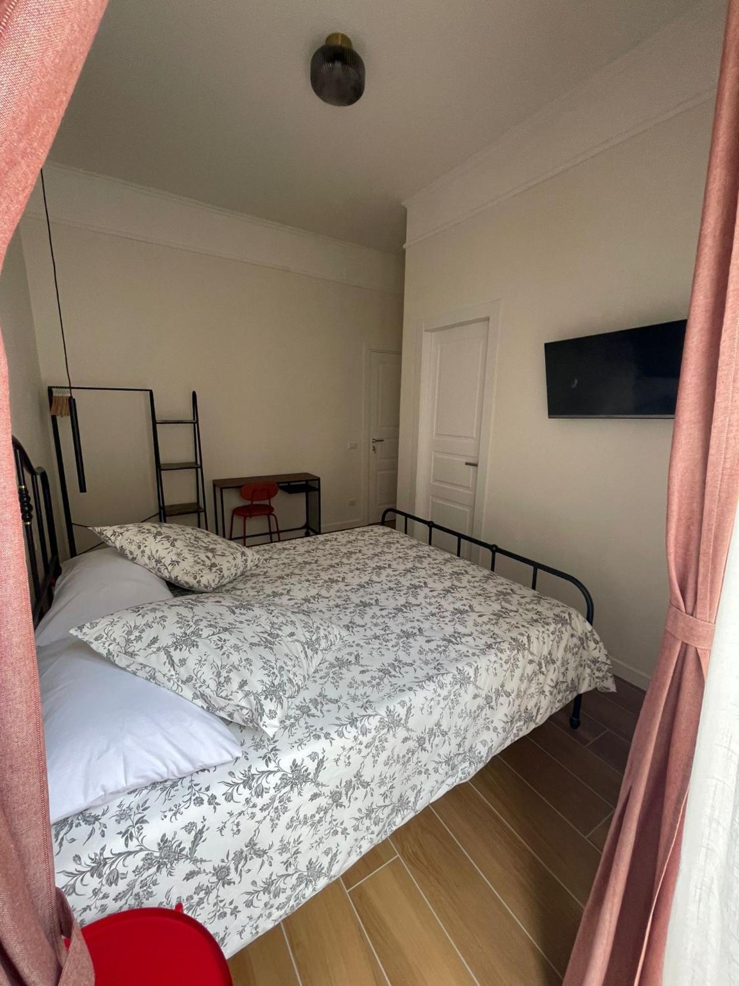 Bed and Breakfast Casa Duchesca Neapol Zewnętrze zdjęcie